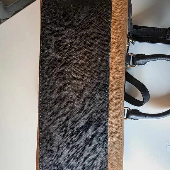 Michael Kors Black and Tan Women's Bag - Picture 2 of 5